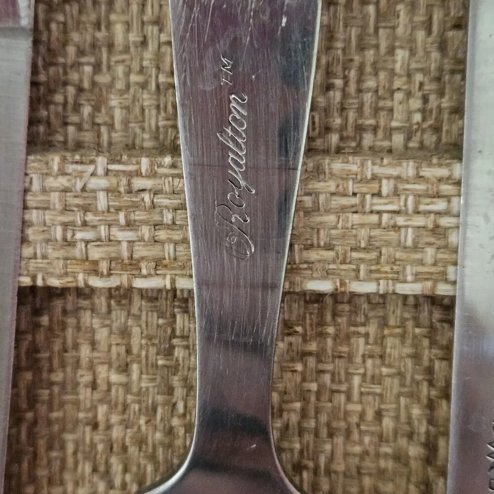 Vintage Royalton Hanging Knife Collection with Hanging Board w Magnetic Strip‎